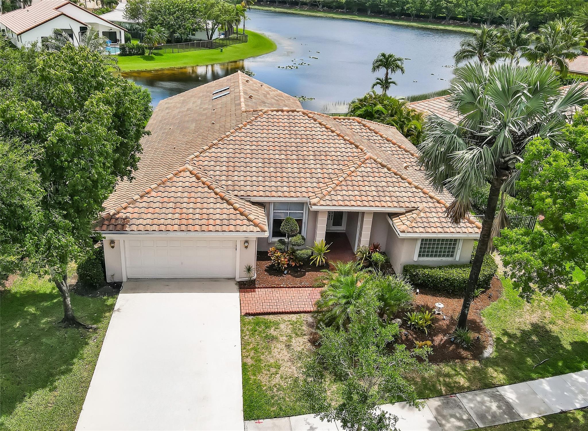 Heron Rd, Weston, FL 33326