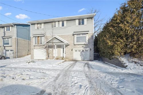 899 James St, Woodstock, ON, N4S1S3 | Card Image