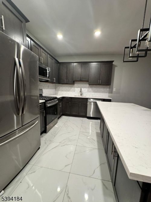 61 N Grove St, East Orange, NJ, 07017-4712 | Card Image