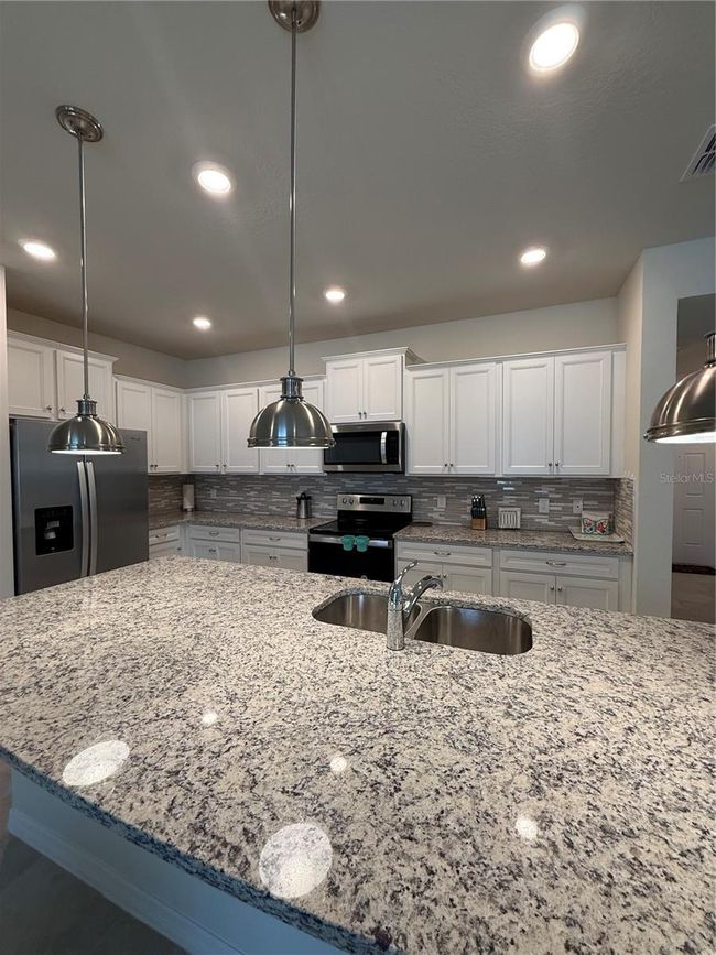 3990 Lana Ave, Townhouse with 5 bedrooms, 5 bathrooms and null parking in DAVENPORT FL | Image 6