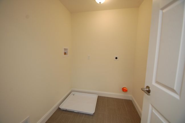 2E - 20 Sheffield St, Condo with 2 bedrooms, 3 bathrooms and null parking in Hudson NH | Image 13