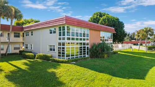 106-27 Pine Arbor Ln, VERO BEACH, FL, 32962-4631 | Card Image