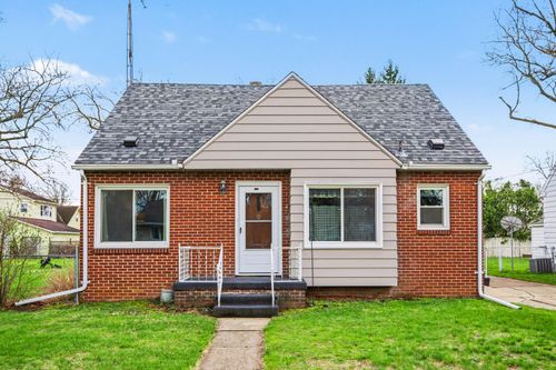 537 Commonwealth Ave, Jackson, MI, 49202-2121 | Card Image