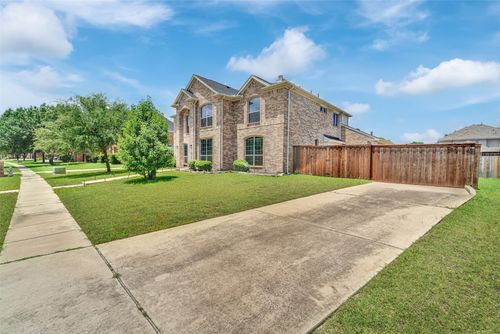 615 Lone Ridge Way, Murphy, TX, 75094-2621 | Card Image