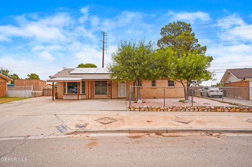 10372 Shenandoah St, El Paso, TX, 79924-2538 | Card Image