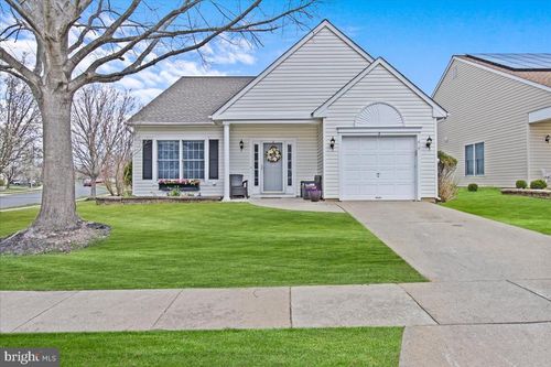 2 Sunset Ln, Columbus, NJ, 08022-1110 | Card Image