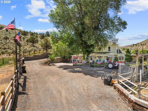 24672 Sumpter Stage Hwy, Baker City, OR, 97814-7706 | Card Image