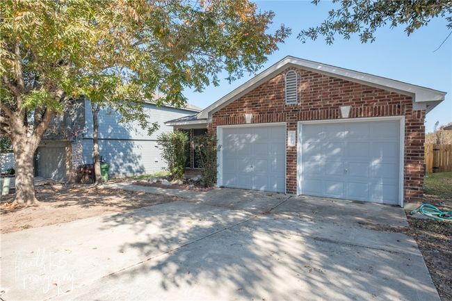 2006 Charlotte Way, House other with 3 bedrooms, 2 bathrooms and 2 parking in Round Rock TX | Image 37