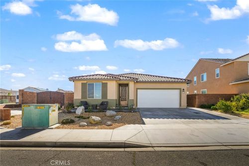 11695 Iverson, Victorville, CA, 92392 | Card Image
