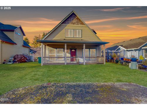 123 S Ocean St, Rockaway Beach, OR, 97136 | Card Image