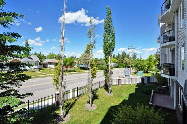 304 - 4707 50 Street, Condo with 2 bedrooms, 2 bathrooms and 2 parking in Sylvan Lake AB | Image 34