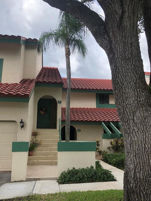 7 Lexington Ln E, Palm Beach Gardens, FL, 33418-7128 | Card Image