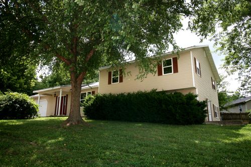 360 Banning St, Marshfield, MO, 65706-1505 | Card Image