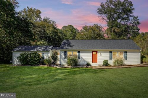 9422 Brentsville Rd, Manassas, VA, 20112-4521 | Card Image