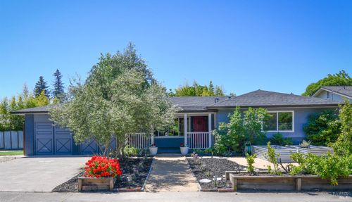 1773 Crinella Dr, Saint Helena, CA, 94574-1006 | Card Image