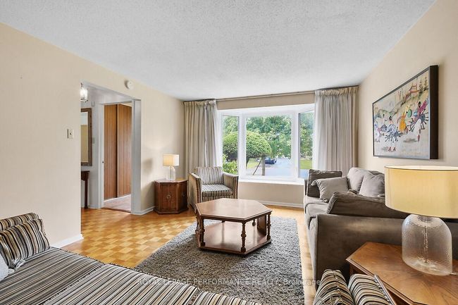 152 Withrow Ave, House other with 4 bedrooms, 3 bathrooms and 2 parking in Nepean ON | Image 6