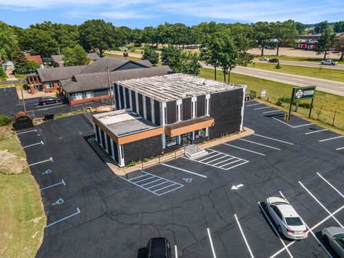 499 Norton Ave, Norton Shores, MI, 49444-3727 | Card Image