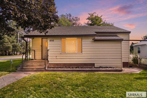 656 1st W, Ririe, ID, 83443 | Card Image