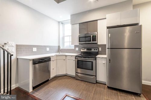 apt-1-17 S 44th St, PHILADELPHIA, PA, 19104-3204 | Card Image