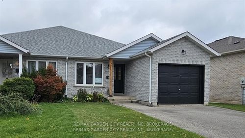 244 Autumn Cres, Welland, ON, L3C7K2 | Card Image
