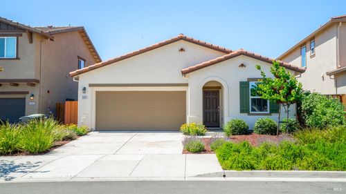 3044 Balance Cir, Fairfield, CA, 94533-7123 | Card Image