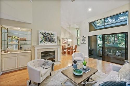 258 Redhawk Rd, Novato, CA, 94949 | Card Image