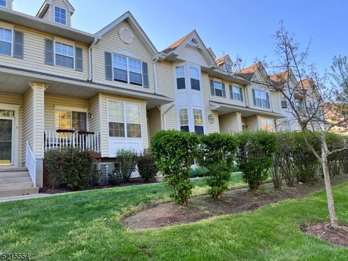 8 Worthington Ter, Flemington, NJ, 08822-3511 | Card Image