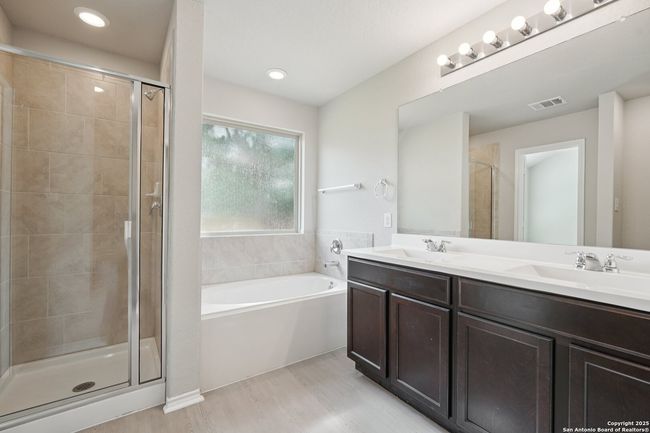 32122 Lemon Mint, House other with 4 bedrooms, 3 bathrooms and null parking in Bulverde TX | Image 20