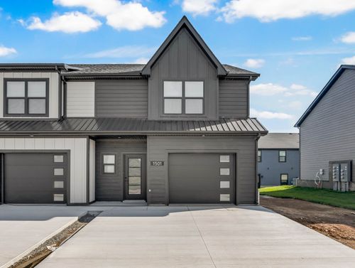 1501 Jonathan Wade Pvt Cir, Clarksville, TN, 37043-4120 | Card Image