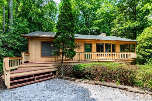 86 Mountain Rd, Maggie Valley, NC, 28751-9634 | Card Image