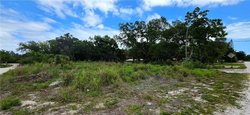 744 4th Ave Sw, Vero Beach, FL, 32962-4733 | Card Image