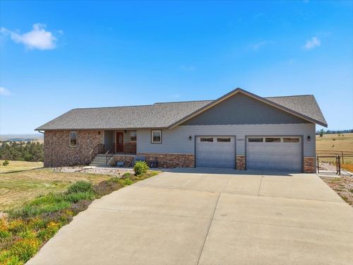 11003 Wagon Box Dr, Belle Fourche, SD, 57717-6029 | Card Image