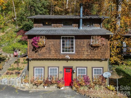 712 Main St, Chimney Rock, NC, 28720-0020 | Card Image