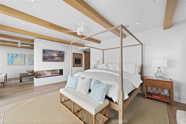 2148 E Oceanfront, House other with 5 bedrooms, 5 bathrooms and 3 parking in Newport Beach CA | Image 35