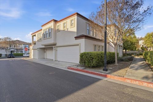 863 Brea Ln, San Jose, CA, 95138-1360 | Card Image