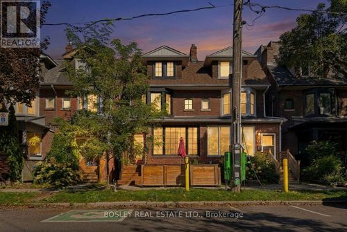 45 Alton Avenue, Toronto (South Riverdale), ON, M4L2M3 | Card Image