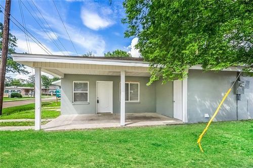 720 N Tyler St, Covington, LA, 70433-1477 | Card Image