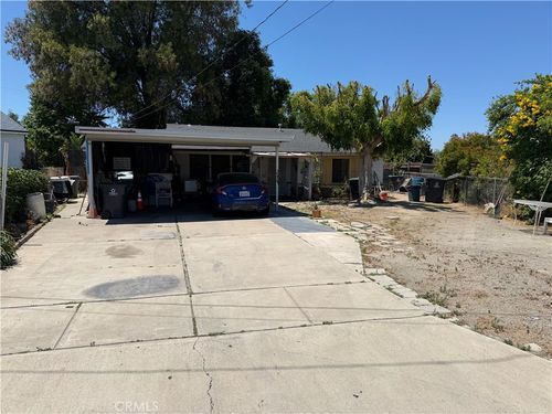 2729 Huckleberry Road, Santa Ana, CA, 92706 | Card Image