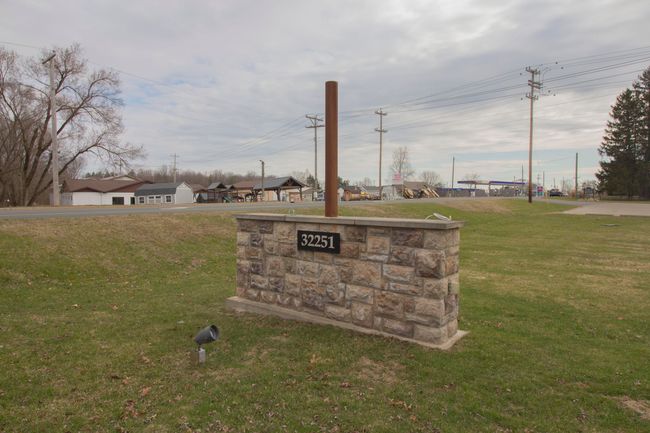 32251 E Red Arrow Hwy, Home with 0 bedrooms, 3 bathrooms and null parking in Paw Paw MI | Image 17