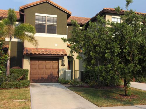 755 Ventura Dr, Satellite Beach, FL, 32937-5756 | Card Image