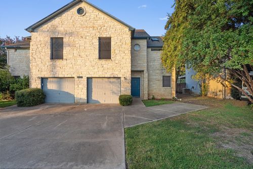 b-2913 Whisper Oaks Ln, Georgetown, TX, 78628-4200 | Card Image