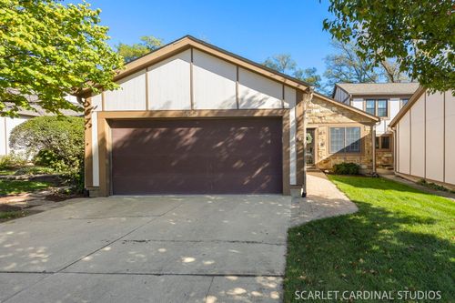 913 Wheaton Oaks Dr, Wheaton, IL, 60187-3042 | Card Image