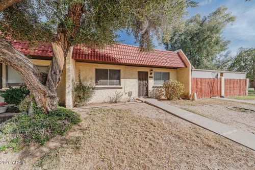 3331 W Del Monico Ln, Phoenix, AZ, 85051-3803 | Card Image