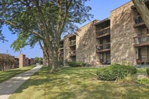 210-3635 N Tucker Place, Milwaukee, WI, 53222 | Card Image