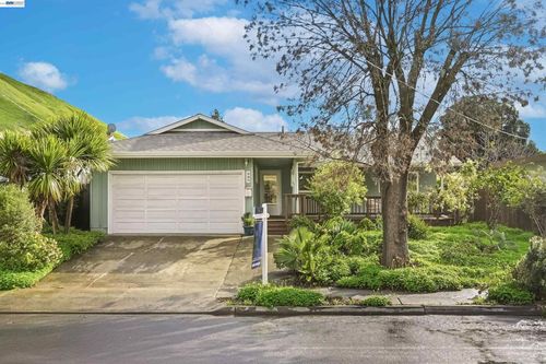 682 Patoma Ct, Fremont, CA, 94536-1835 | Card Image