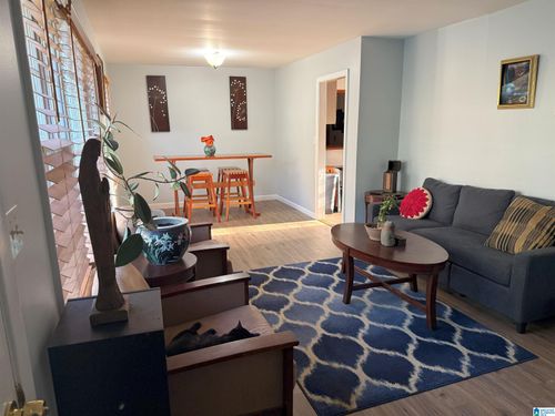 2517 6th St Nw, CENTER POINT, AL, 35215-2241 | Card Image