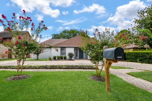 11906 Pepperdine Ln, Houston, TX, 77071-2643 | Card Image