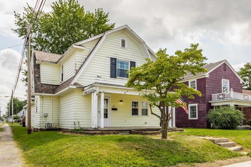 426 E South St, Winchester, IN, 47394-2232 | Card Image