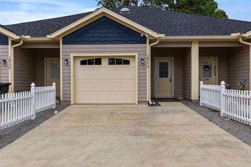 10773 65th Way, Alachua, FL, 32615-0025 | Card Image