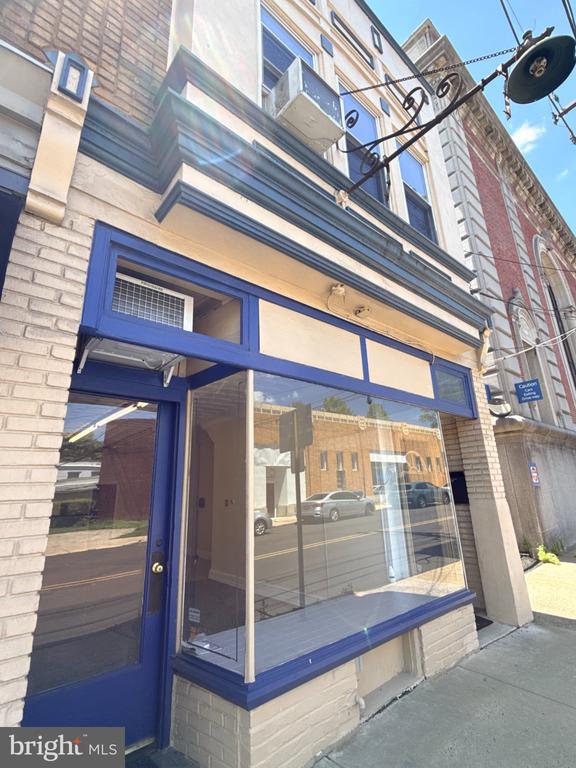 Commercial Lease in GLENSIDE 2